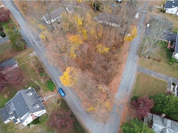 4th image of 14 Hawthorne Road