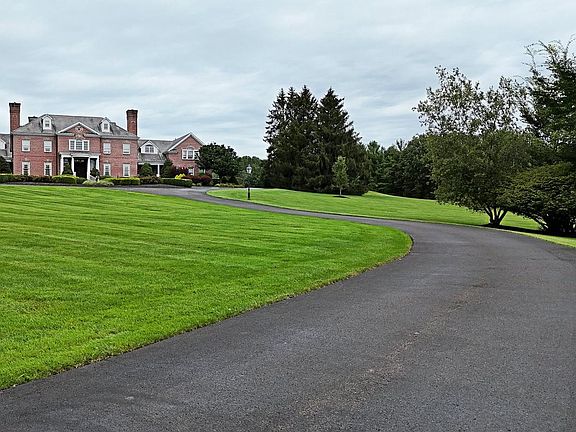 5th image of 5981 Atkinson Rd