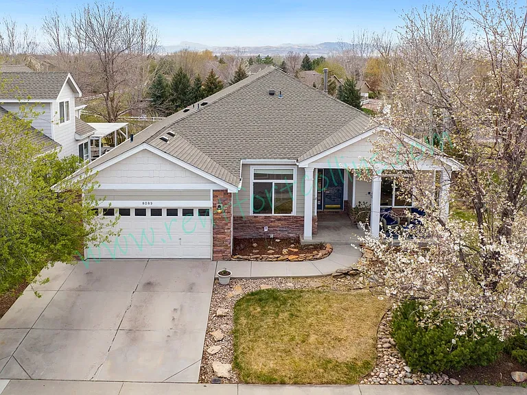 8089 Lighthouse Ln — Photo 1