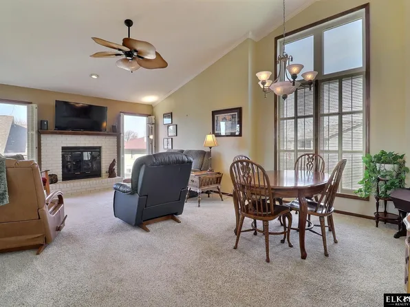 3512 S 133rd Avenue Cir, Omaha, NE 68144