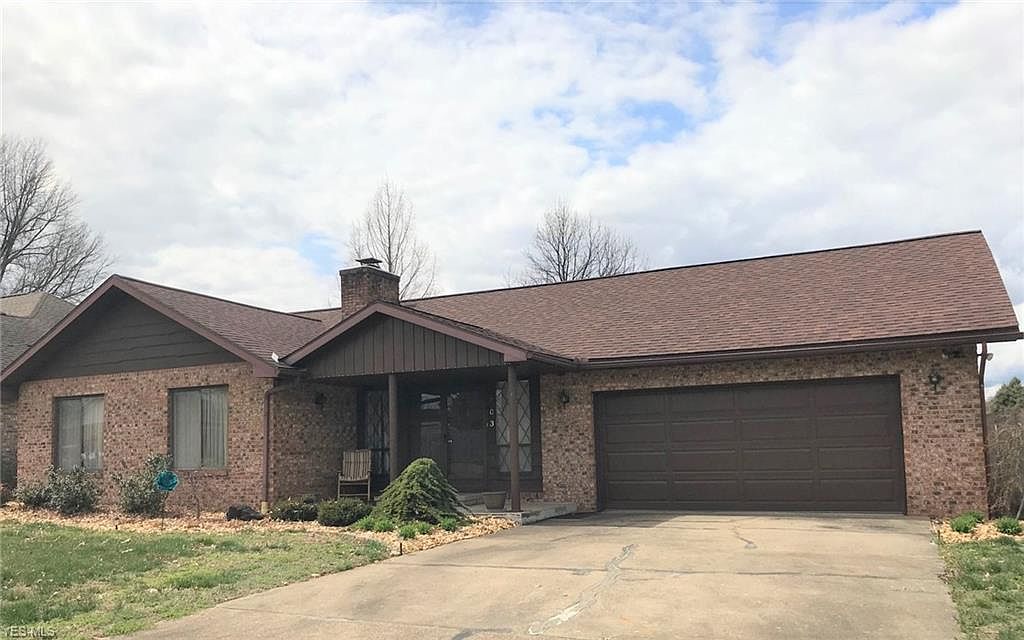 803 Ashberry Dr, Belpre, OH 45714 Zillow