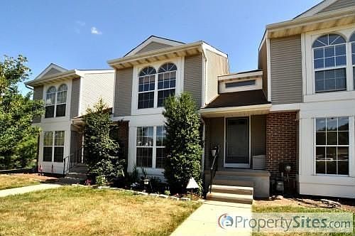 1st image of 136 Cedar Ct