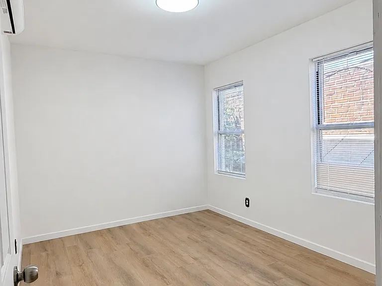 13-28 131st St #1 — Photo 3