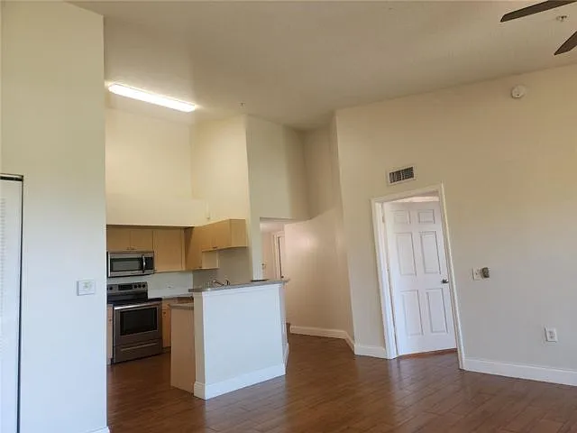 317 Villa Cir — Photo 9