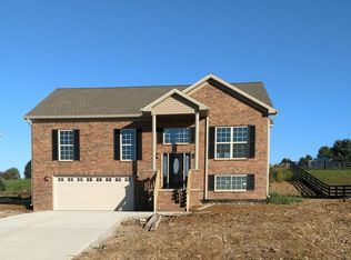 1940 Clear Water, Lawrenceburg, KY 40342