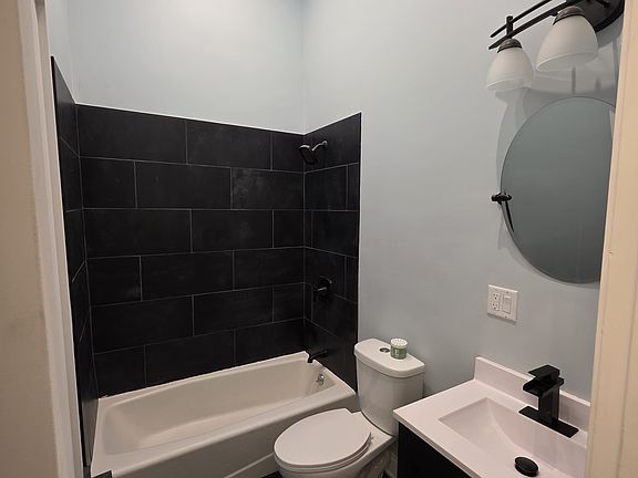 5th image of 4904 W 30th St #1