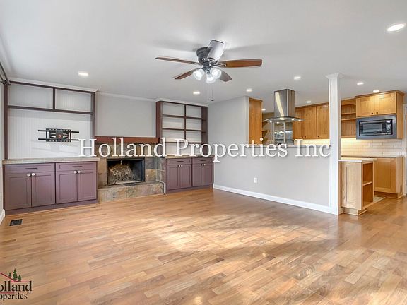 5th image of 2127 SE 54th Ave