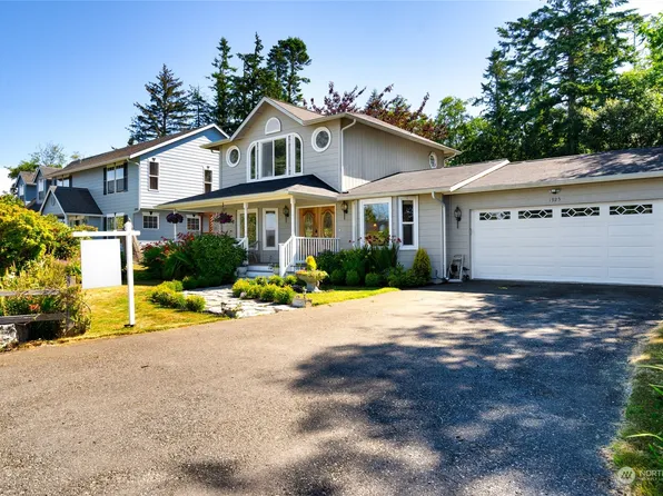 1925 Pinecrest Avenue, Coupeville, WA 98239