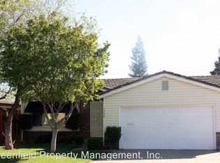 1126 S Sunset Dr, Lodi, CA 95240