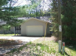 6229 E Sugar Grove Rd, Fountain, MI 49410