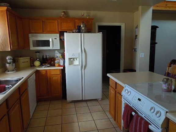 2nd image of 30 S Aspen St