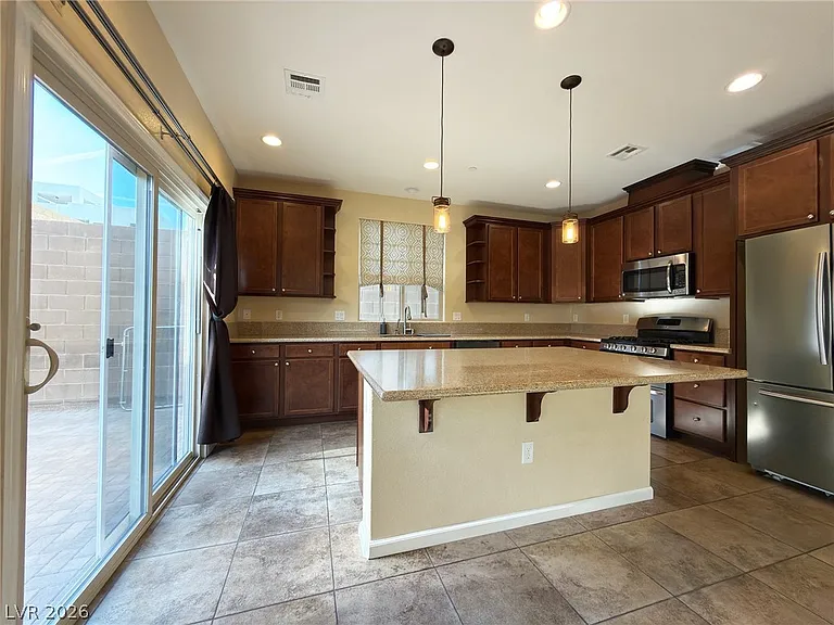 208 Rocky Basin St — Photo 13