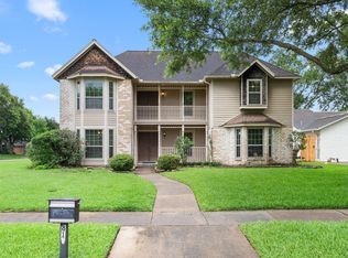 814 Palm Grove Cir, Sugar Land, TX 77498