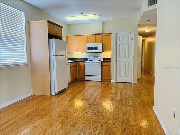 3rd image of 1510 N 17th St APT 4A