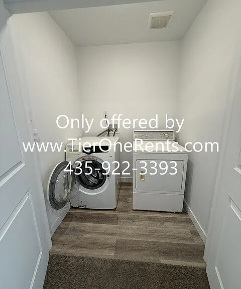 958 E Drifter Ln — Photo 15