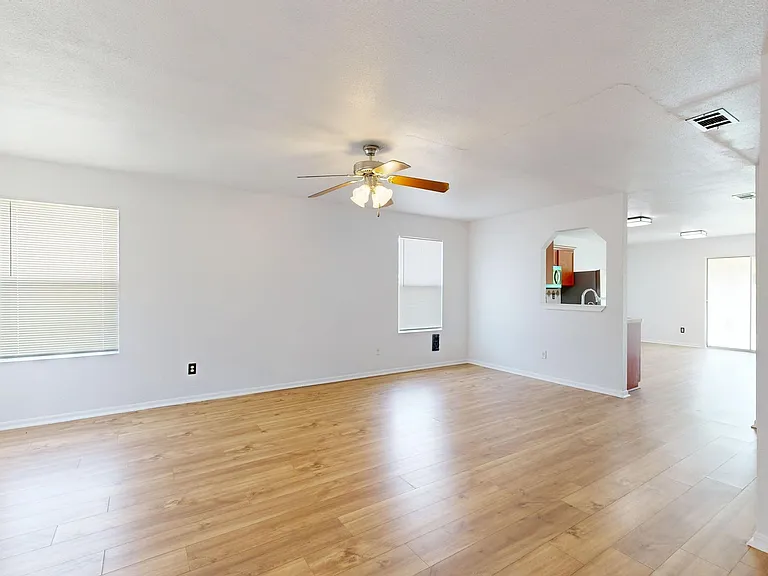4512 Indigo Dr — Photo 5