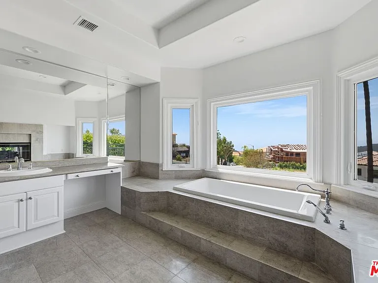 16802 Calle De Sarah — Photo 27