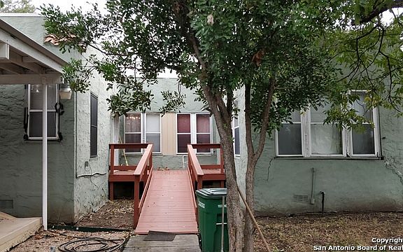 2nd image of 3310 Perez St