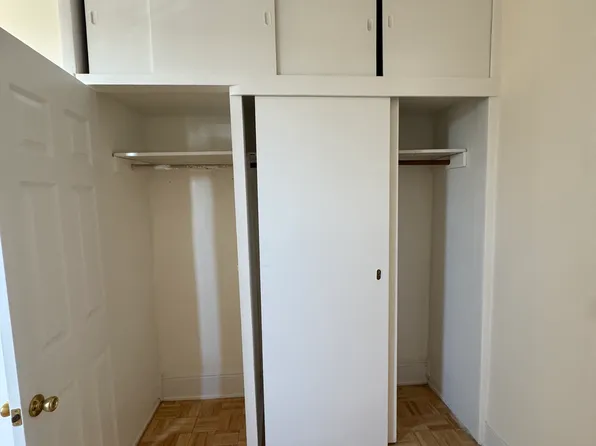 615 Seneca Ave #3, Ridgewood, NY 11385