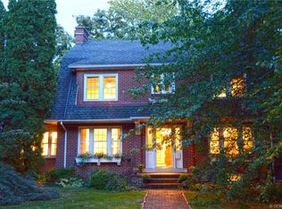 346 Yarmouth Rd, Rochester, NY 14610