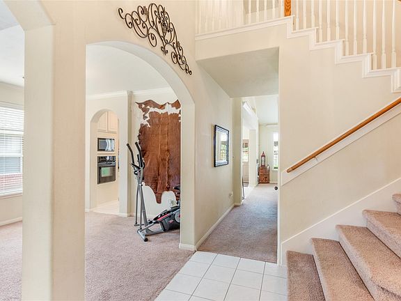 3rd image of 11115 Bandit Trail Dr