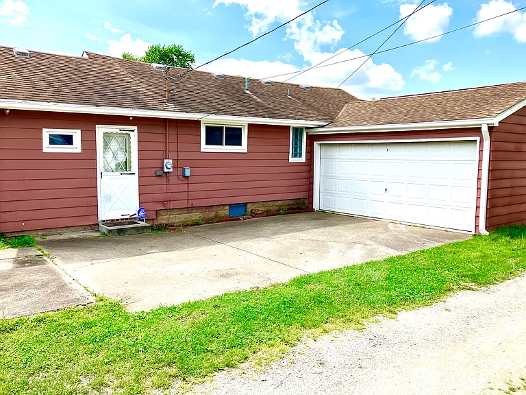 2721 Garfield Ave — Photo 19