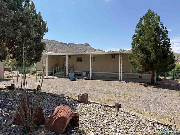 2nd image of 1101 E Riverside Dr