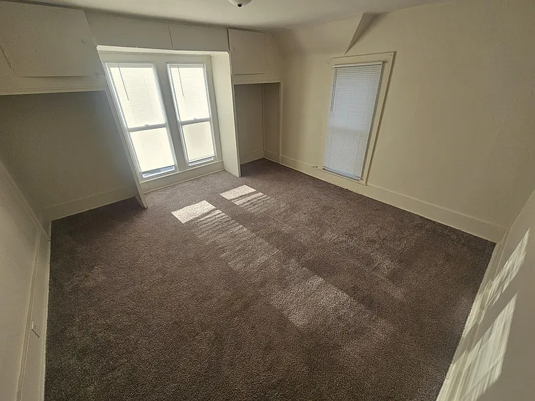 318 Harrison Ave — Photo 4
