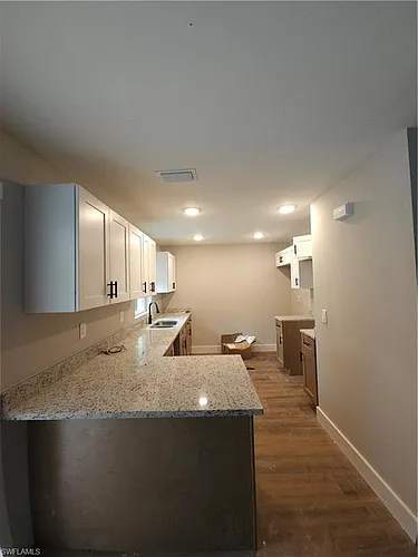 310 Balboa Ave Photo 1