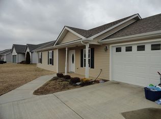 224 Bob White Trl, Oak Grove, KY 42262