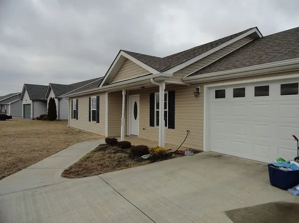 224 Bob White Trl, Oak Grove, KY 42262