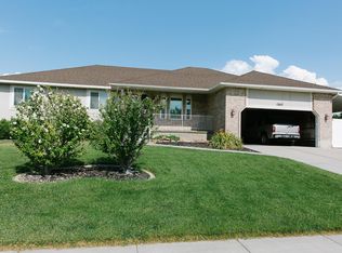 12417 S Covey Ln, Riverton, UT 84065