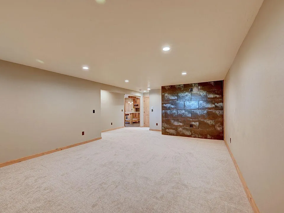 6362 Prairie Ln