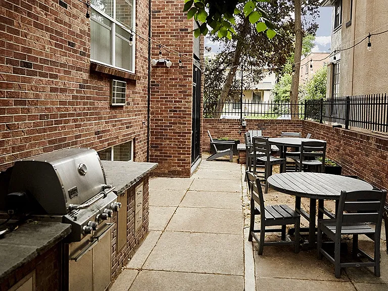 The Mason — Photo 11
