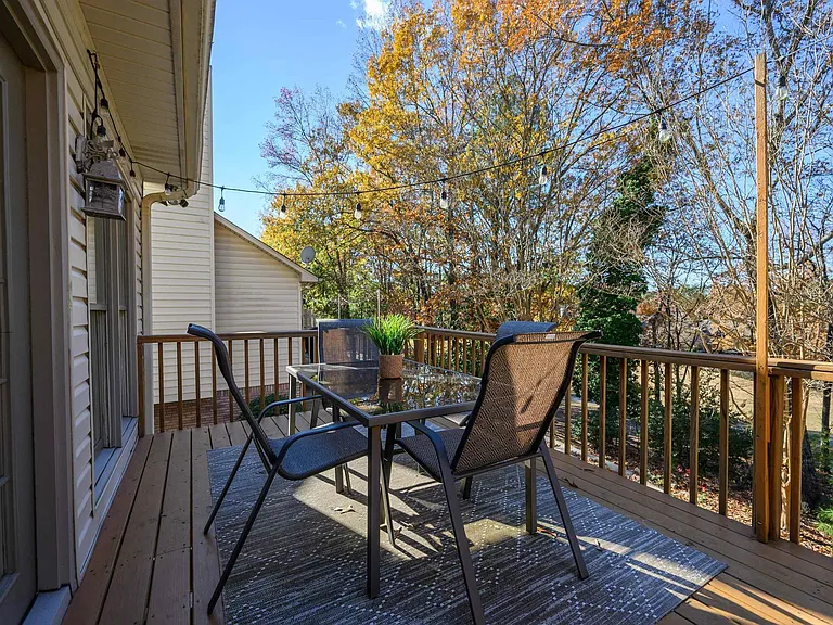 3036 Old Stone Dr — Photo 8