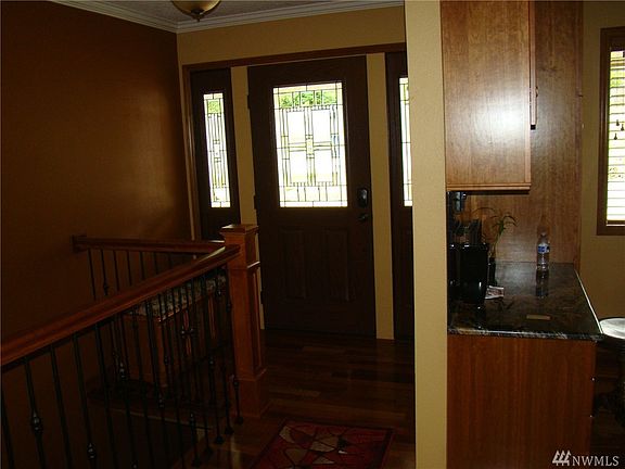 2nd image of 138 Inglewood Dr