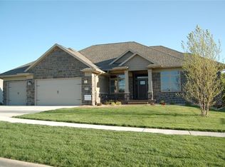 1081 Portsmith Cir, Marion, IA 52302