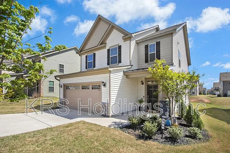 3 bed, 2.5 bath, 2090 sqft, $1,975 — Photo 2