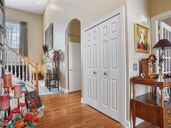 4th image of 3010 Oaklawn Park Blvd