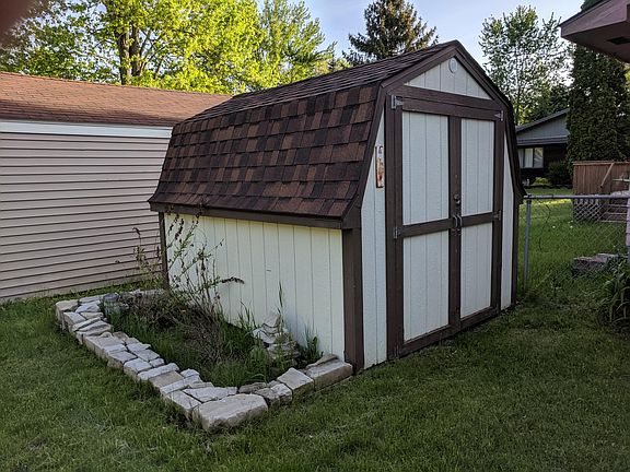 Storage shed