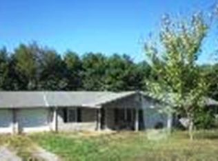 144 Shannon Rd, Jacksboro, TN 37757