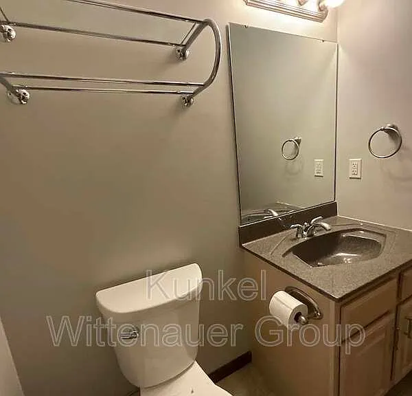 120 Harbor Point — Photo 14
