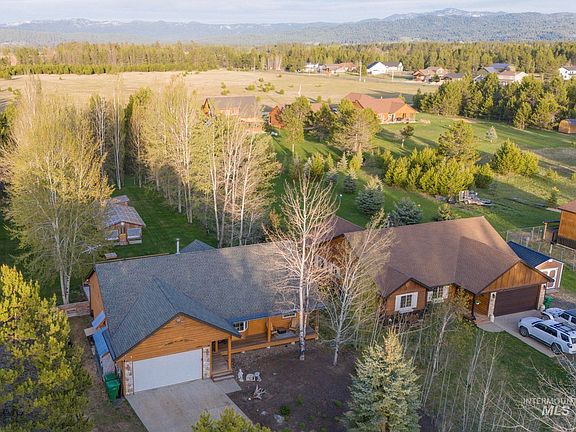 2nd image of 12954 Upland Rd