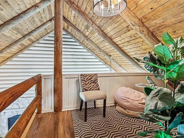 69037 Riverbend Dr — Photo 11