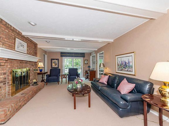 4th image of 7123 Hamilton Hills Dr