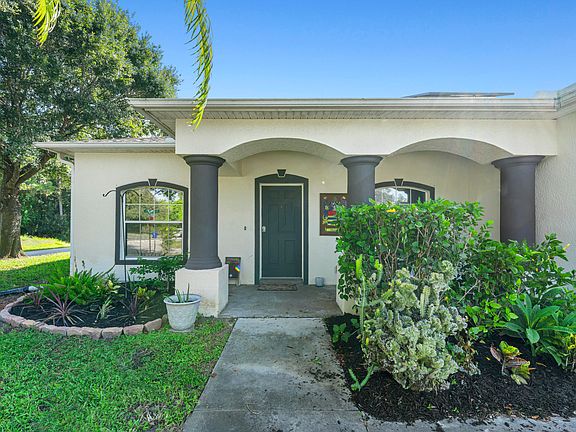 3rd image of 1302 Coverbrook Lane