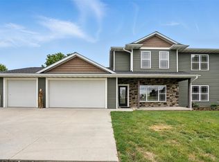 1102 South St, Urbana, IA 52345