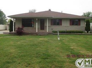 47351 Atwater St, Chesterfield, MI 48047