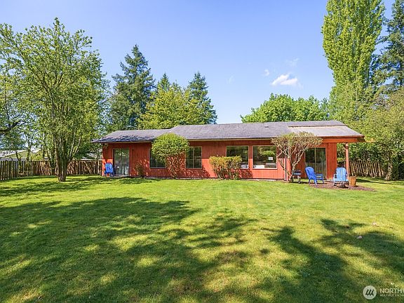 2nd image of 121 Aspen Drive