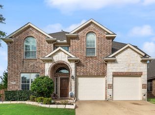 7071 Surfside Ln, Grand Prairie, TX 75054